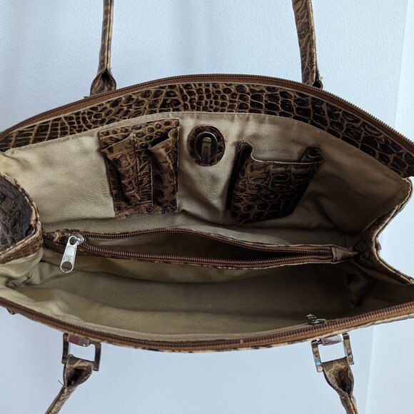Brazilian brown croc-embossed genuine leather handbag - Picture 2 of 5